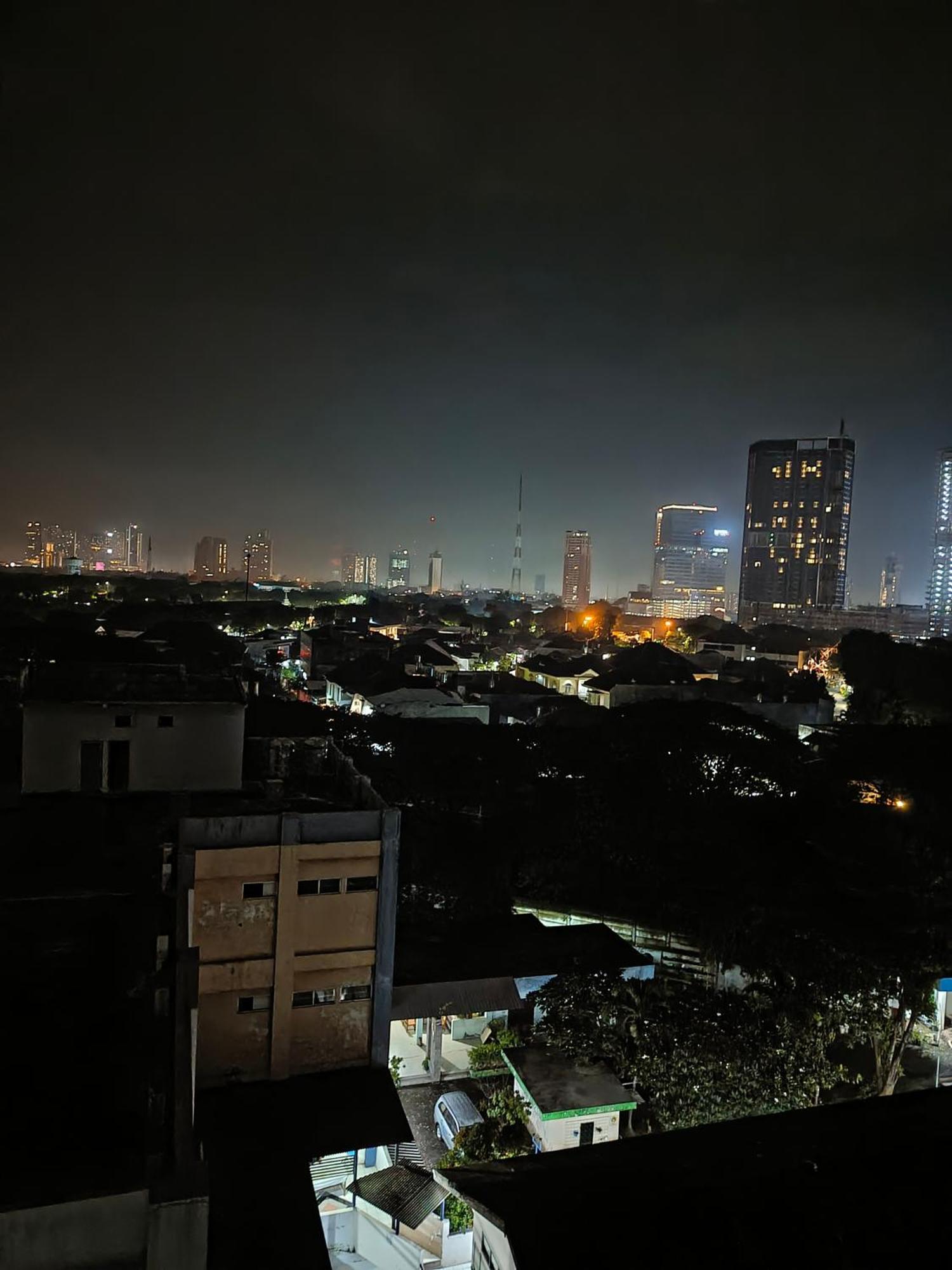 B Blue Hotel มะลัง ภายนอก รูปภาพ