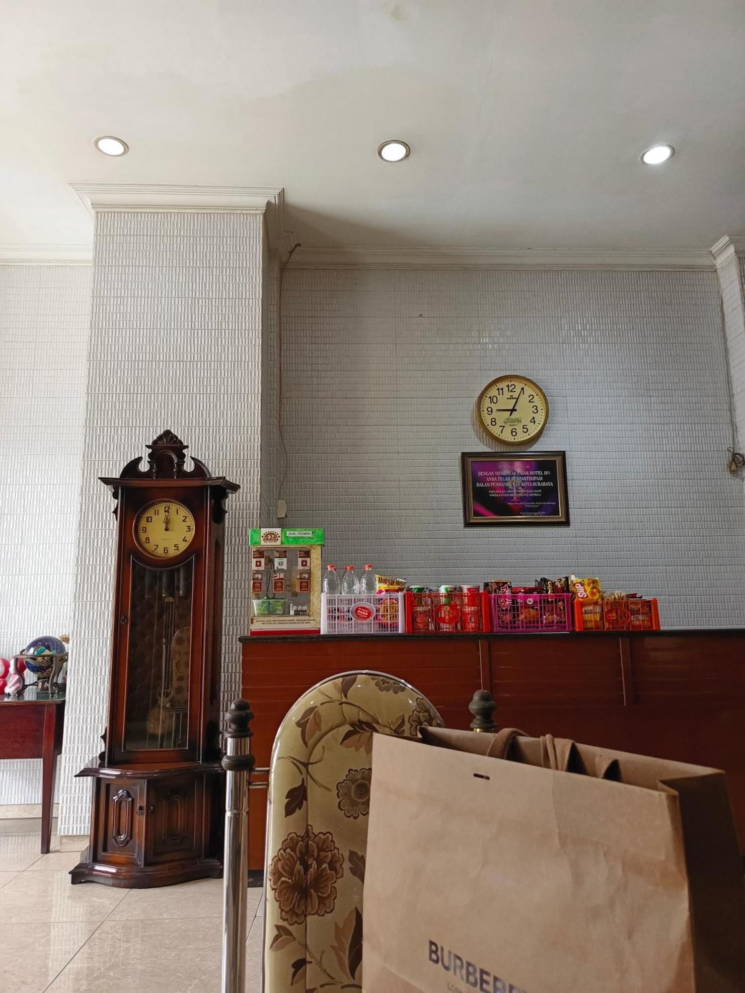 B Blue Hotel มะลัง ภายนอก รูปภาพ